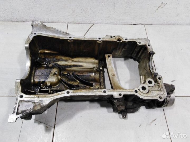 Поддон двигателя Ниссан