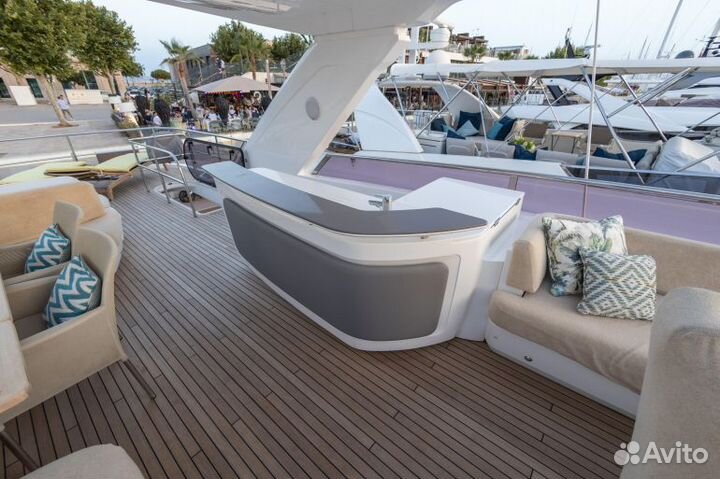 Моторная яхта Princess Y75 2018