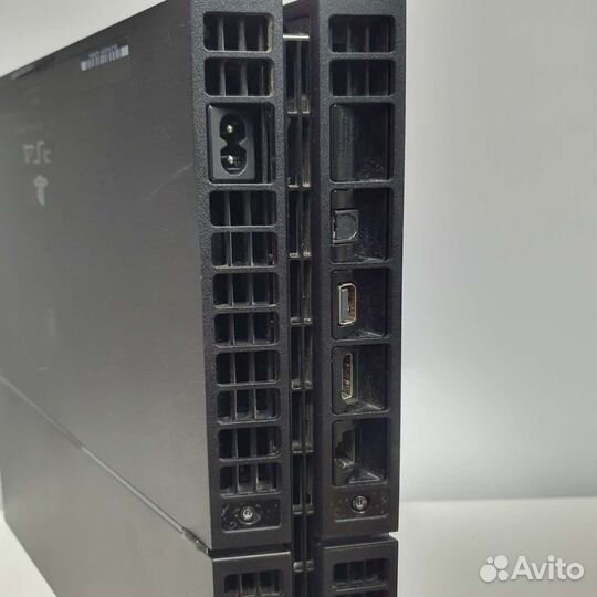 Sony PS4 1000GB, 2 геймпада, диск Horizon