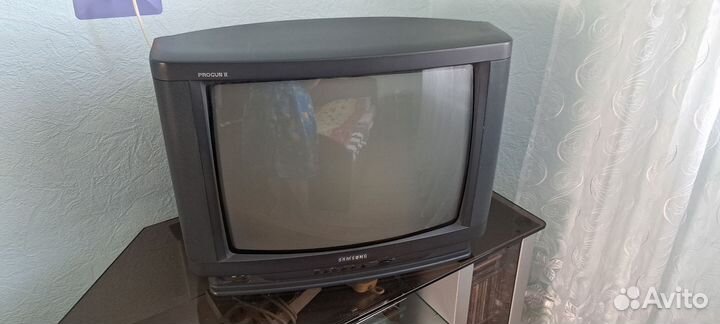 Телевизор самсунг с тумбочкой