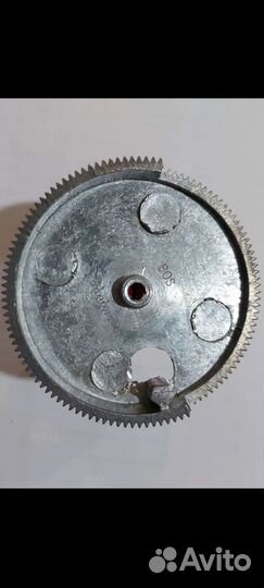 Mercedes w124. Электро шторка (шестеренка)