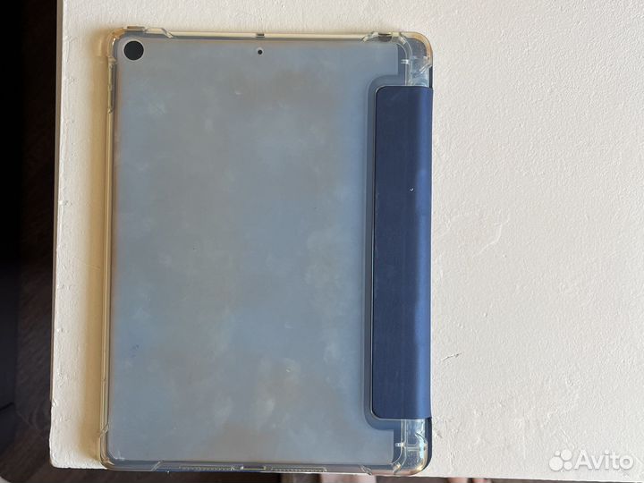 Чехол на iPad 10.2