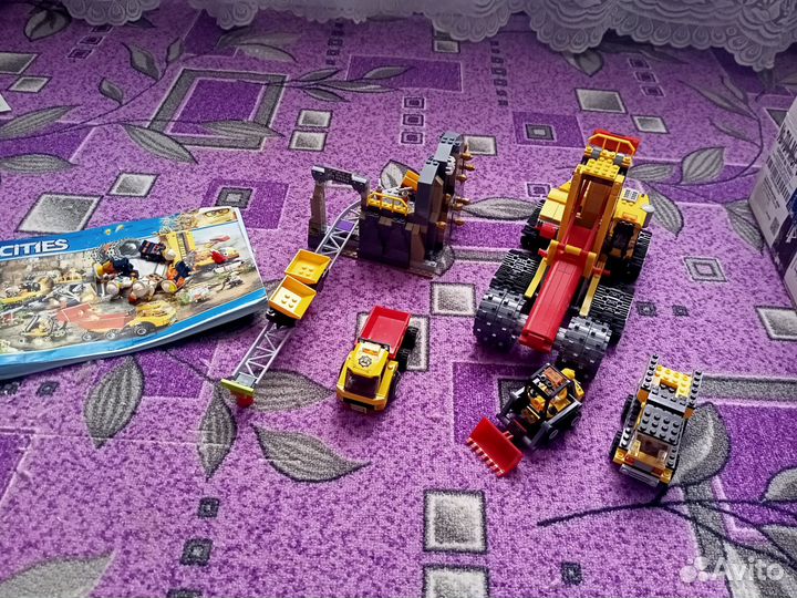 Продам lego