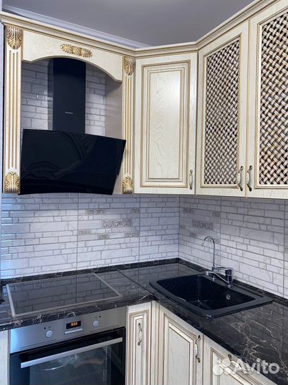 Кухонный гарнитур в классическом стиле