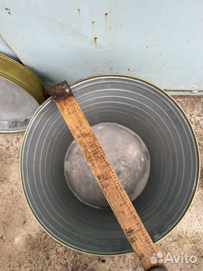 Бочка металлическая с крышкой