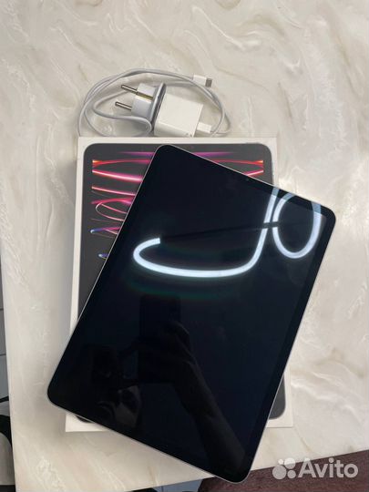 iPad pro 11 2022 m2 256gb