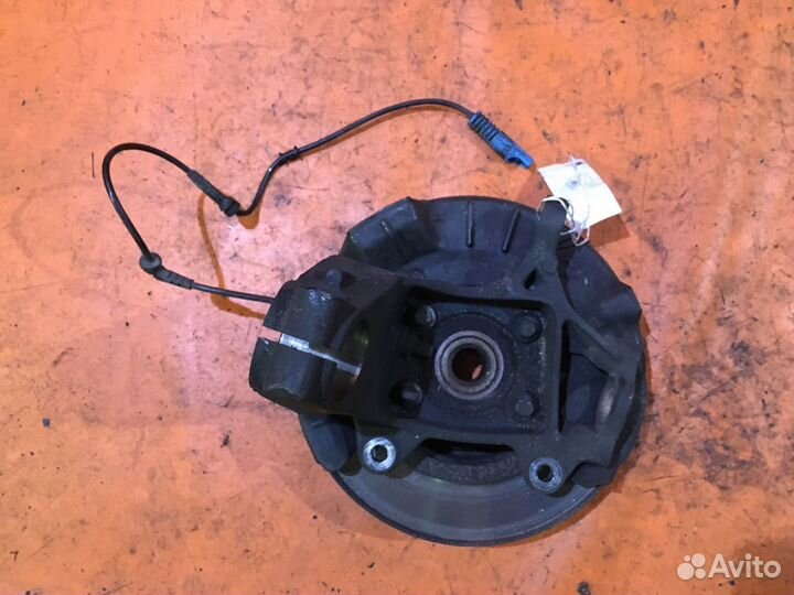 Ступица Mini Cooper R50-RC32 (Переднее Правое)