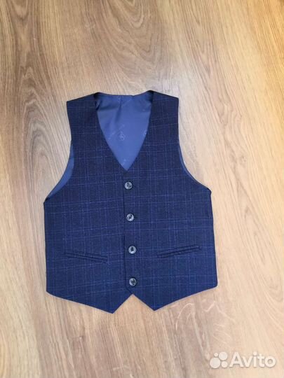 Костюм школьный