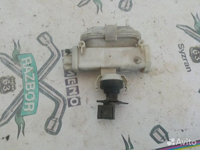 Активатор замка передний правый Volkswagen Passat