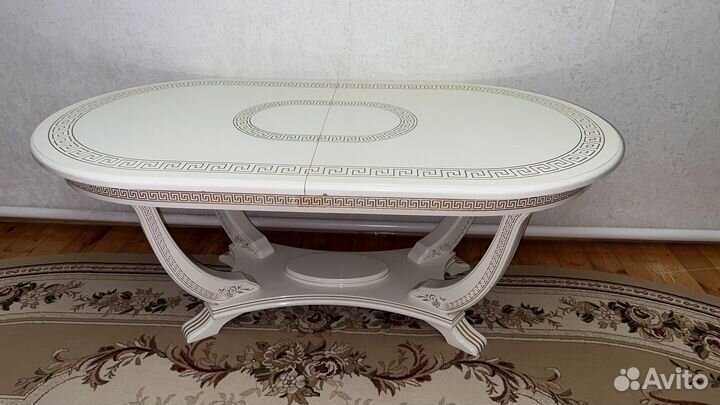 Кухонный стол б/у