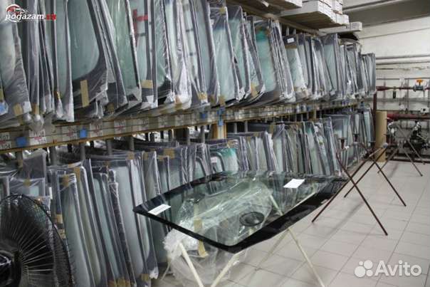 Лобовое стекло кадилак стс, srx в наличии