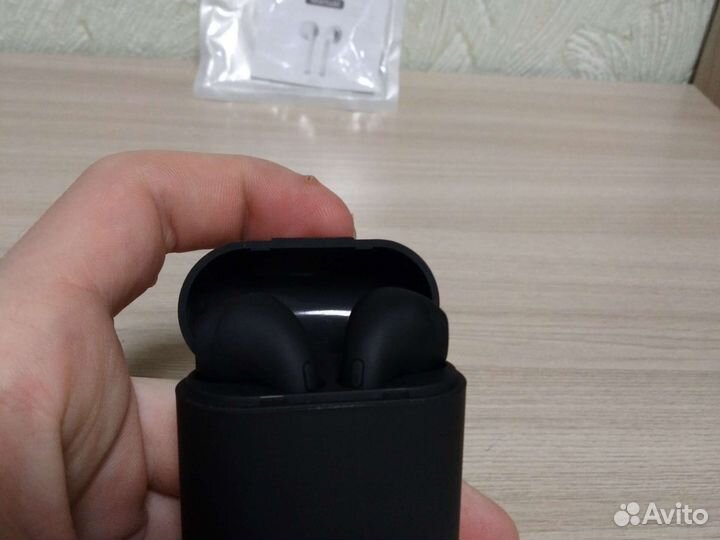 Беспроводные наушники