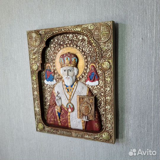 Икона резная,Николая Чудотворца из дерева