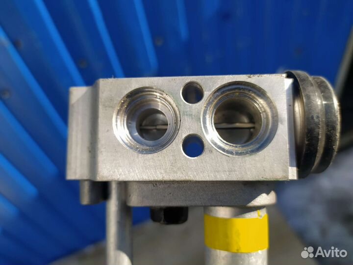 Трубка кондиционера KIA Carens