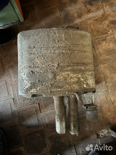 Задняя банка глушителя bmw 5 e60 3.0 дизель