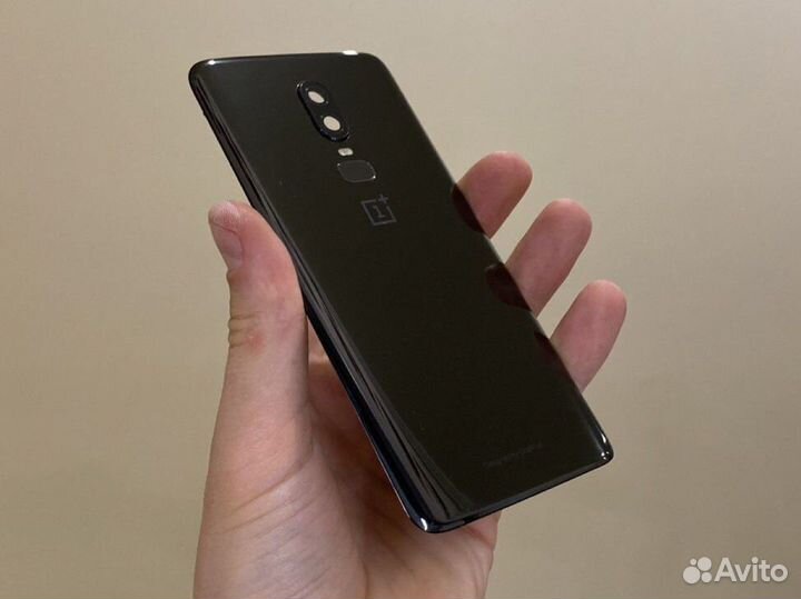 Смартфон OnePlus 6 (по запчастям)