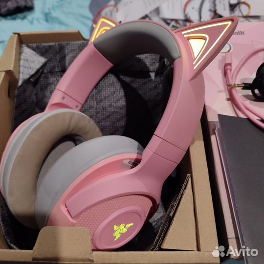 Наушники беспроводные Razer Kraken Kitty BT розовы