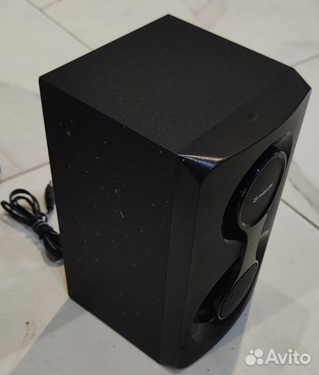 Колонки defender tornado