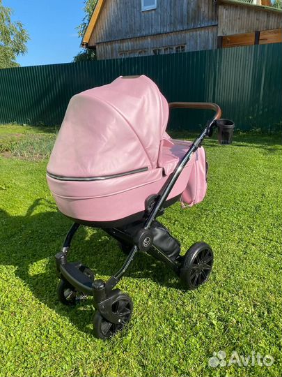 Детская коляска 3 в 1