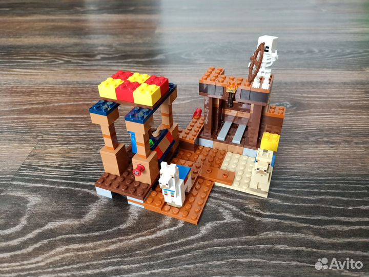 Lego Minecraft 21167 оригинал