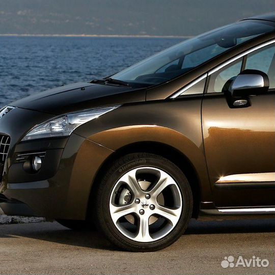 Крыло переднее левое в цвет Peugeot 3008