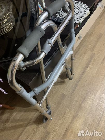 Ходунки для взрослых