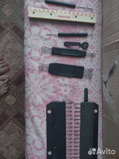 Ручная вязальная машина нева 5