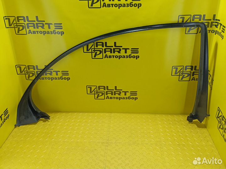 Накладка рамки двери задней правой Mercedes W211