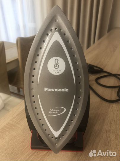 Паровой утюг Panasonic NI-WT960