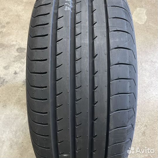 Yokohama Advan Sport V105 285/35 R22