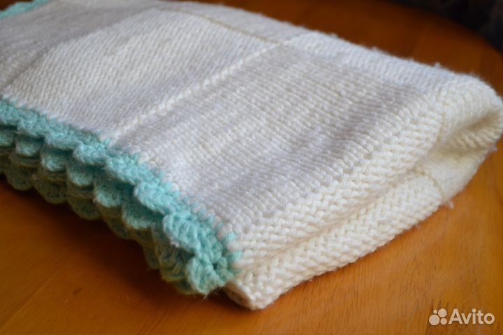 Плед вязаный ручной работы