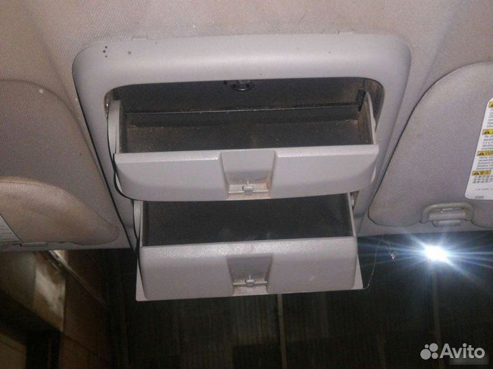 Плафон Subaru Forester