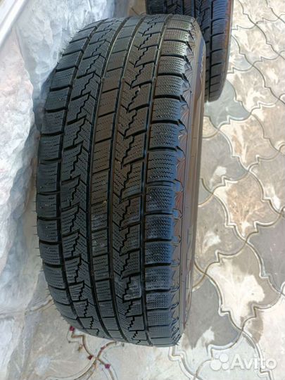 Nexen Classe Premiere 215/65 R16