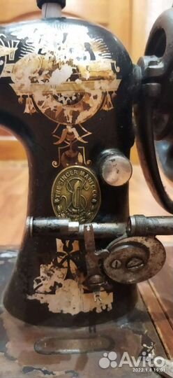 Швейная машинка сингер