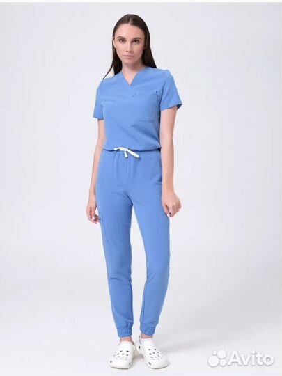 Медицинский костюм женский