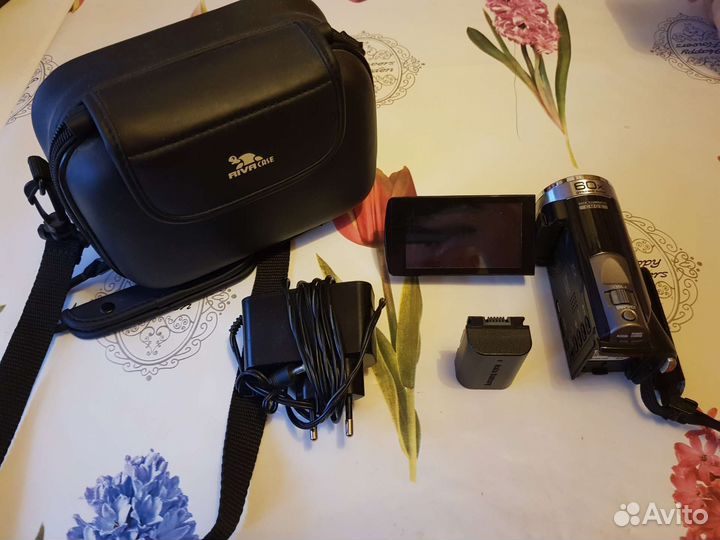 Видео-камера JVC GZ-EX310BE