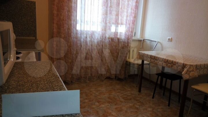 1-к. квартира, 42 м², 8/16 эт.