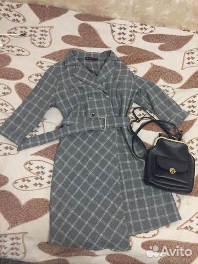 Платье офисное