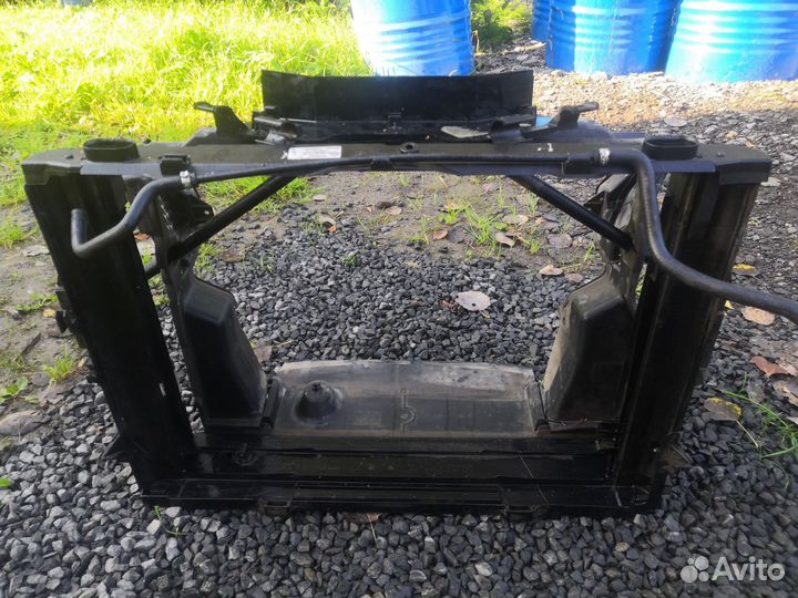 Пластик телевизора (м-тех ) BMW 5 E60