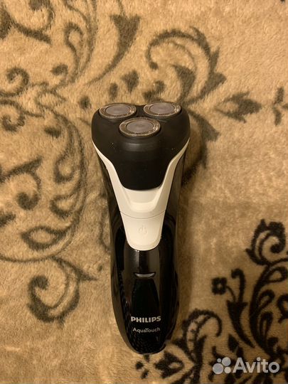 Бритва электрическая philips AT610/14