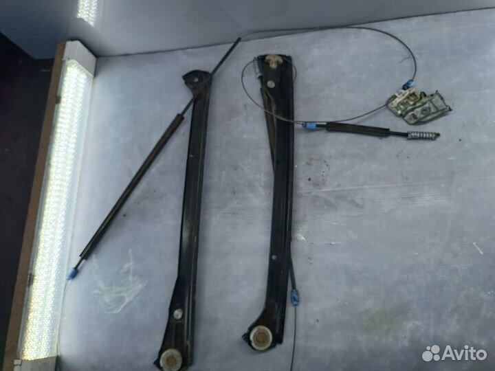 Механизм стеклоподъёмника П.Л. Volkswagen Golf IV