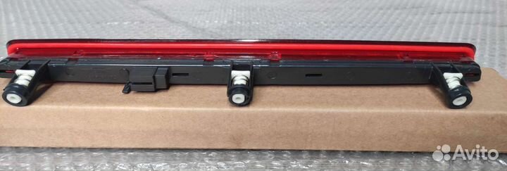 Cтоп сигнал на крышку багажника VW T5