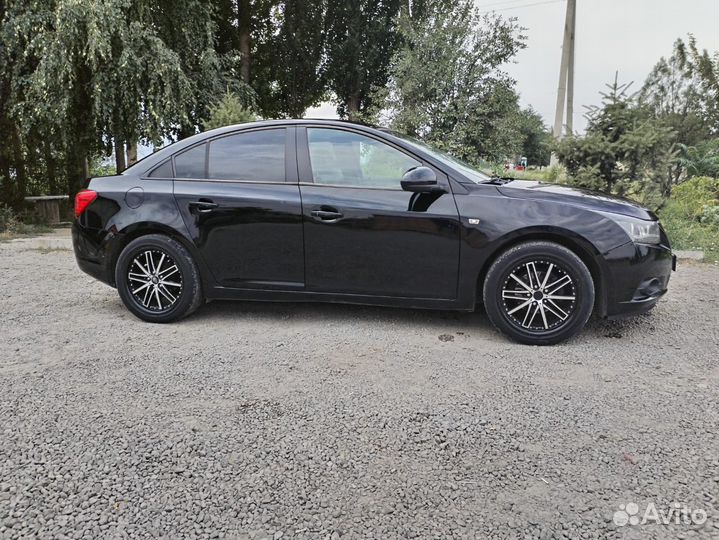 Chevrolet Cruze 1.6 AT, 2011, 100 000 км