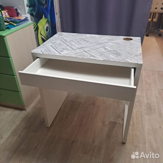 Письменный стол для школьника