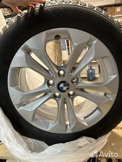 Зимние колеса комплект BMW X1 225/55R17 Хакка 9