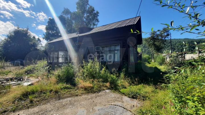 Дом 210,6 м² на участке 20,9 сот.