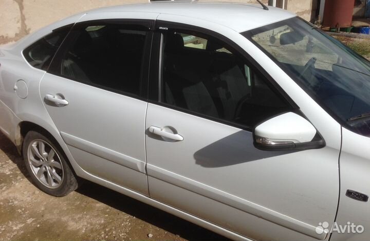 Дефлектор двери LADA granta лифтбек из 6 частей