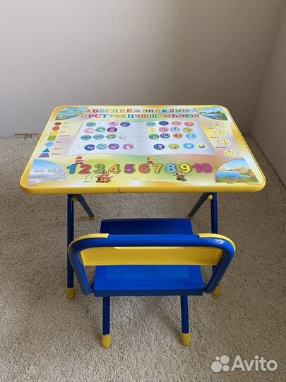Детский стол и стул