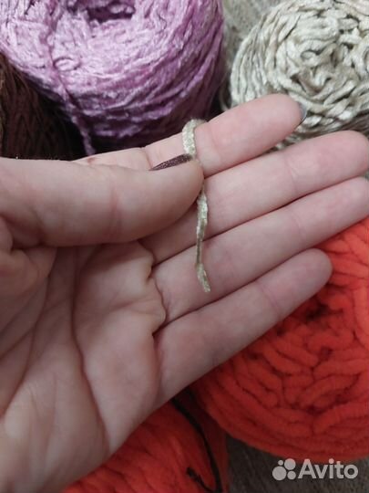 Пряжа для вязания, велюр и плюш