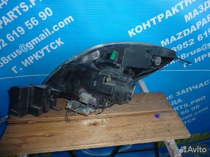 Фара передняя правая Mazda Verisa DC5W zyve